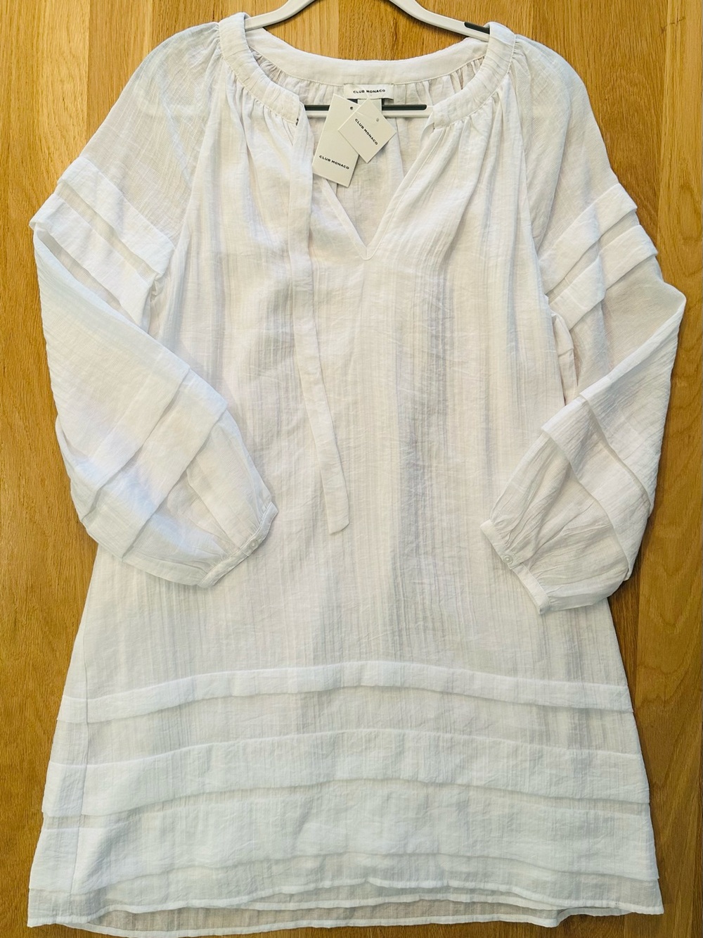 NWT Club Monaco Fresh and Lightweight White Long-Sleeve dress
